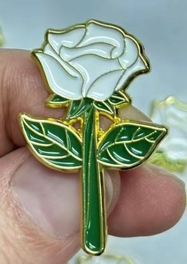 Lambda Chi Alpha | White Rose Lapel Pin